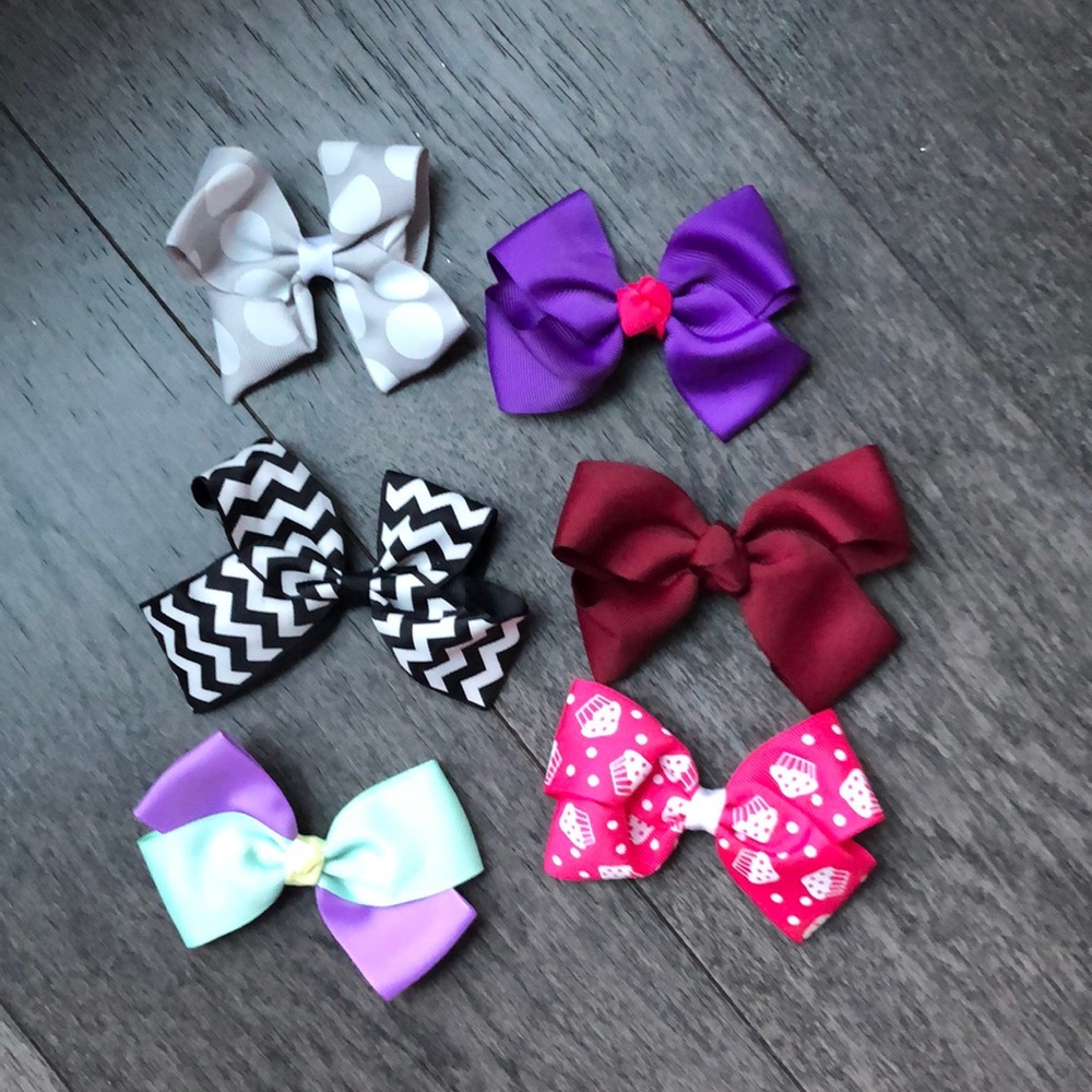 Bundle of six super cute girl’s hair bows